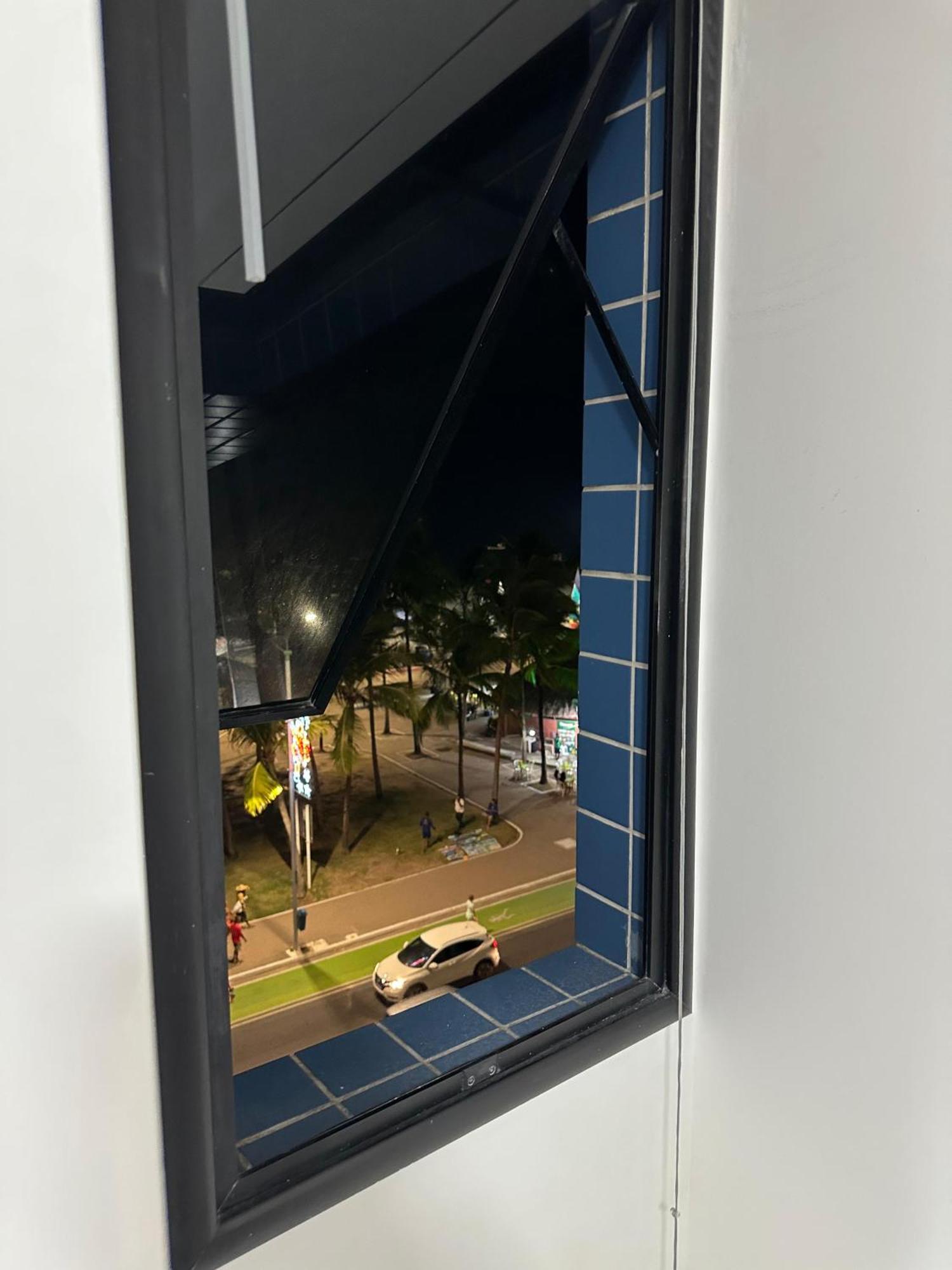 Do Apto Tem-Se Uma Bela Vista Do Mar De Pajucara Neo 2 Qts 2Garar - Adm Nutelss Aparthotel Maceió